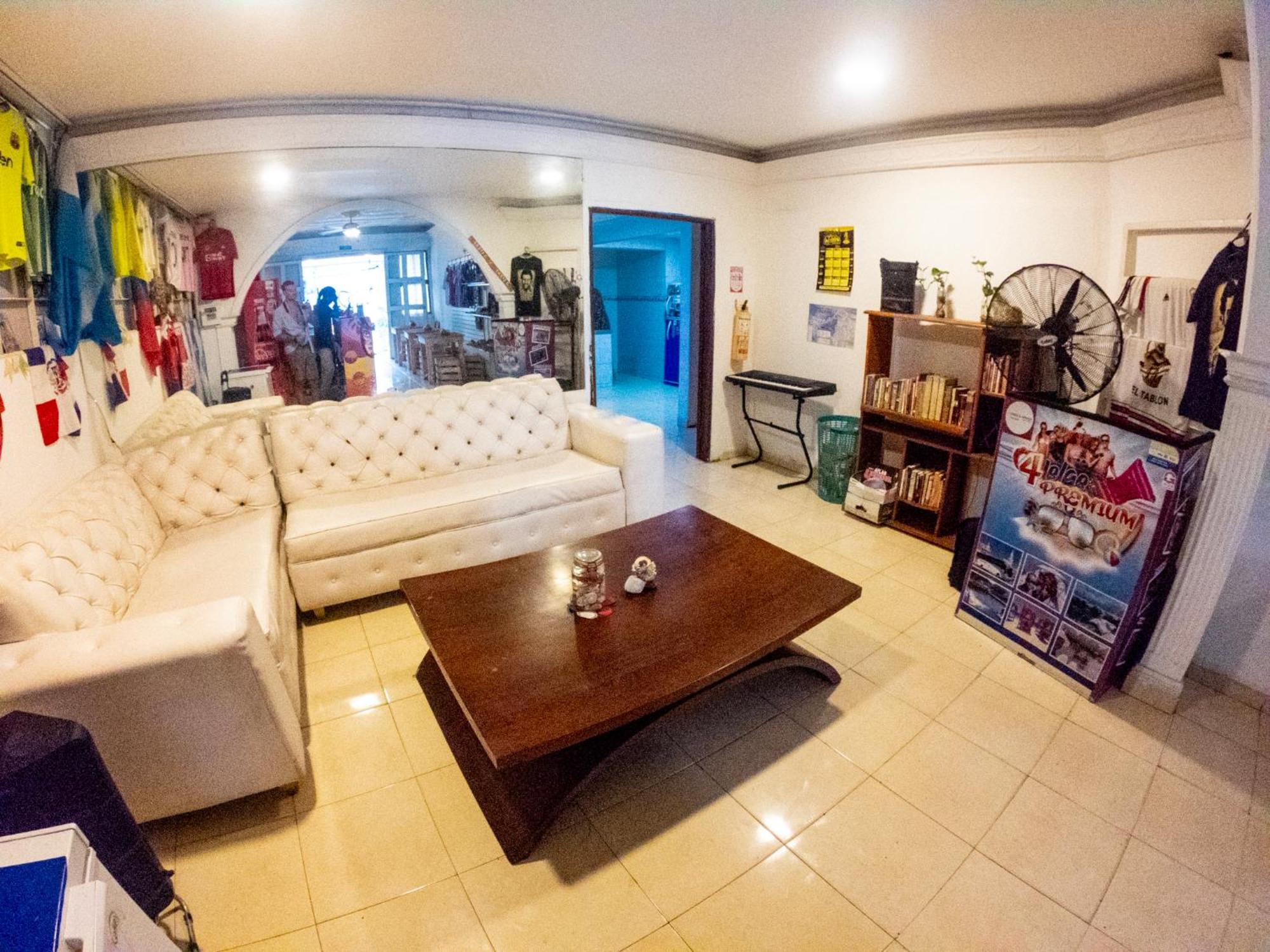 Nahimara Champeta Hostel Cartagena Luaran gambar