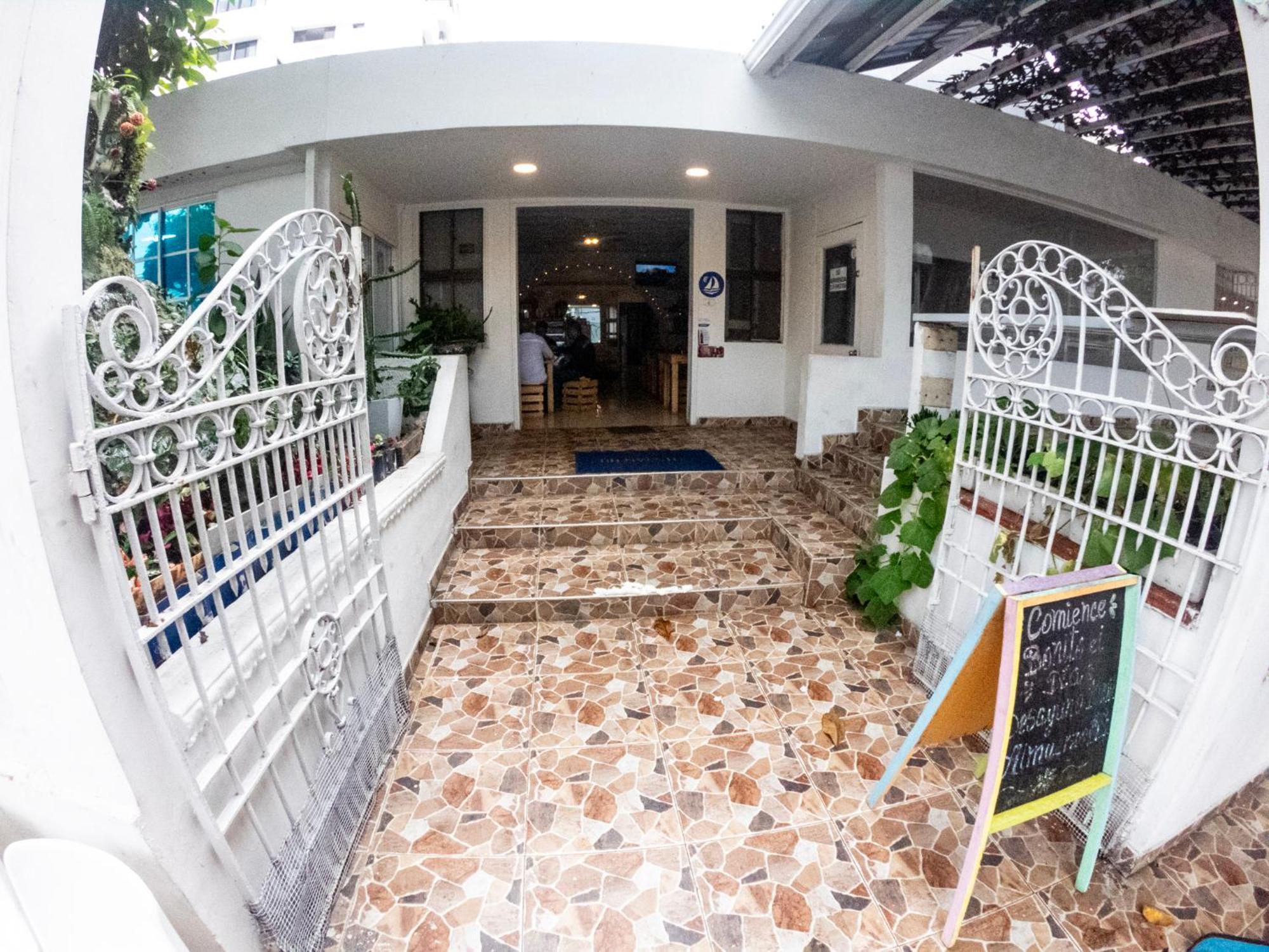 Nahimara Champeta Hostel Cartagena Luaran gambar